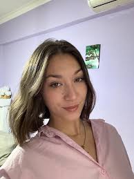 <em>Paula V.</em>